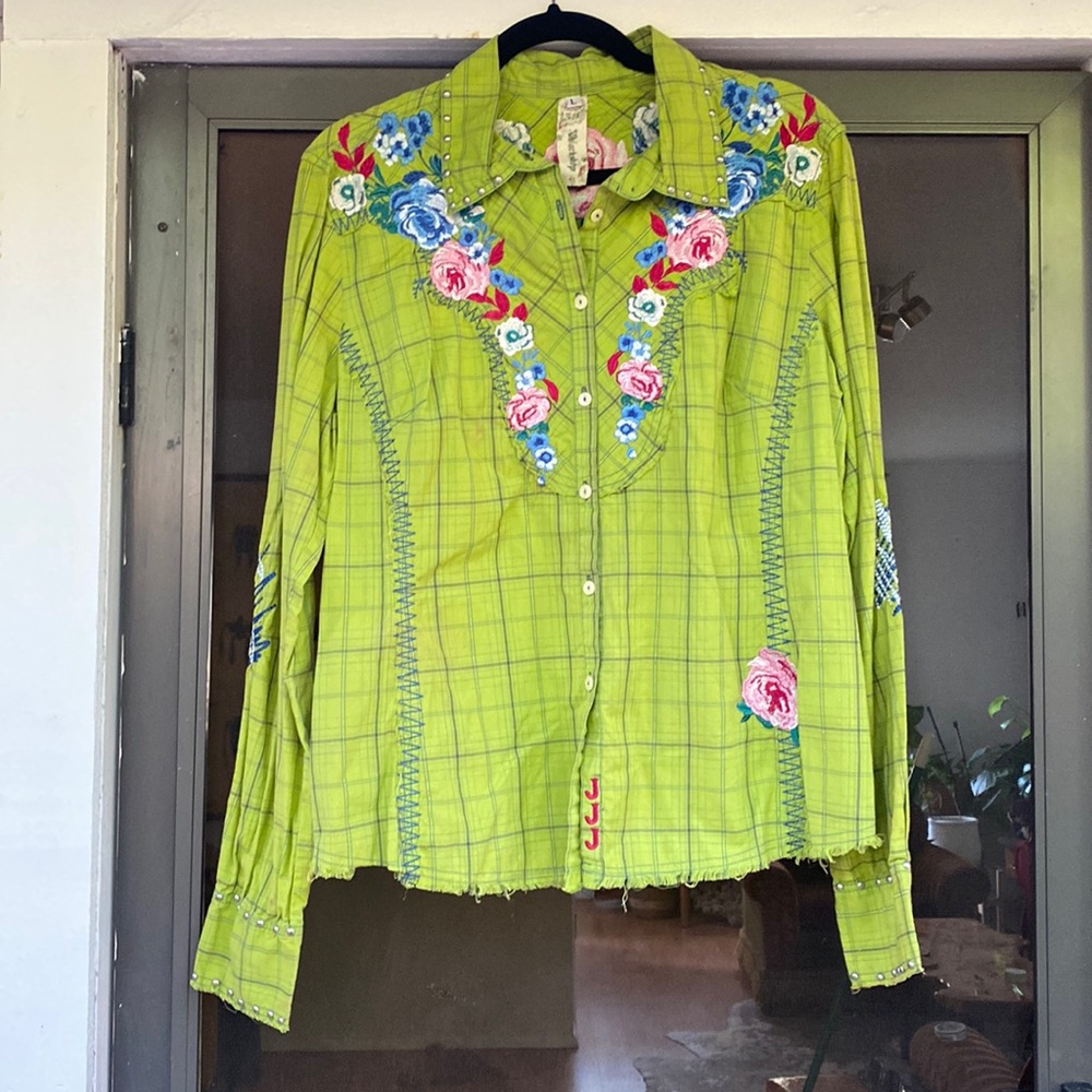 Western Embroidered Rodeo Rose Plaid Shirt